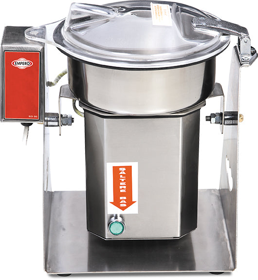 Hacker – 800 g Laufleistung – Sicherheitsfunktionen – 395×300×420 mm
